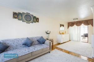 Sitting Room- click for photo gallery